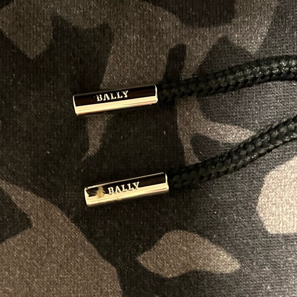 BALLY Unisex Gray Camouflage Hoodie and Jogger Set Sz: XL M / XXL W Orig.$460 - Picture 6 of 14